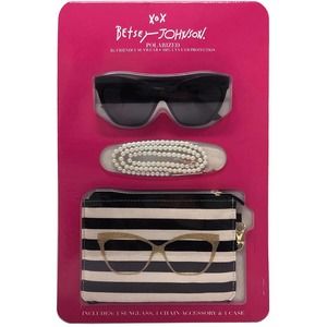 Betsey Johnson Sunglasses & Accessories Set